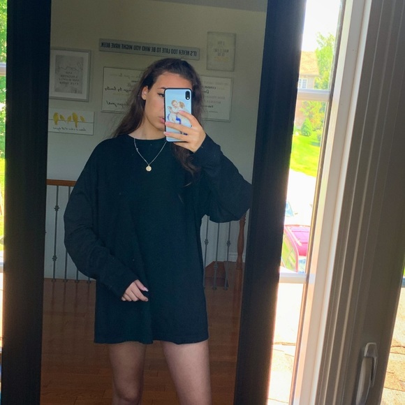 Black long sleeve - Picture 2 of 2